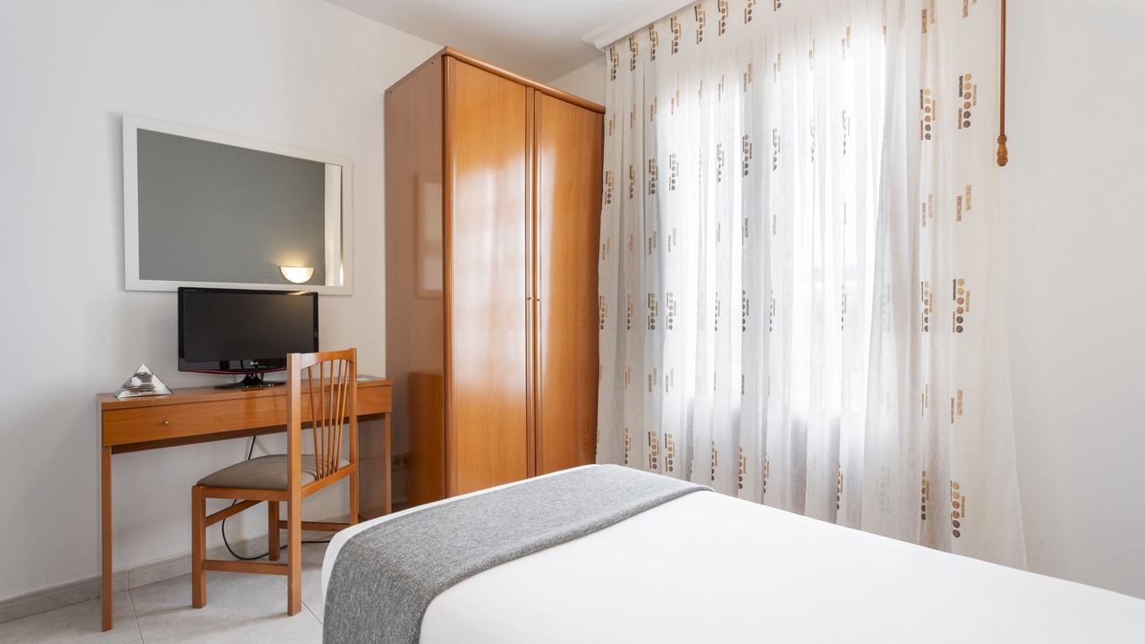 Photo of Bedroom in Toro