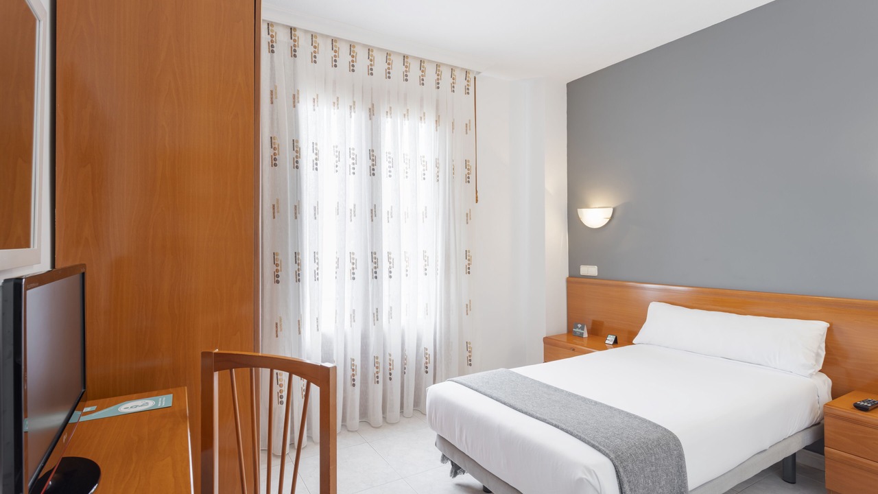 Photo of Bedroom in Toro