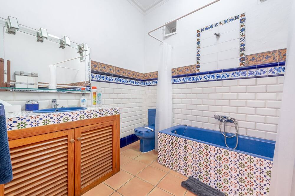 Photo of Bathroom in Soller