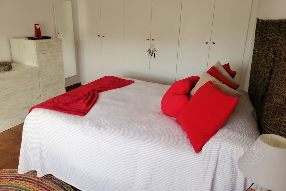Photo of Bedroom in Cornella del Terri