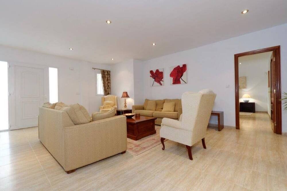 Photo of Livingroom in Diputacion de Rincon de San Gines