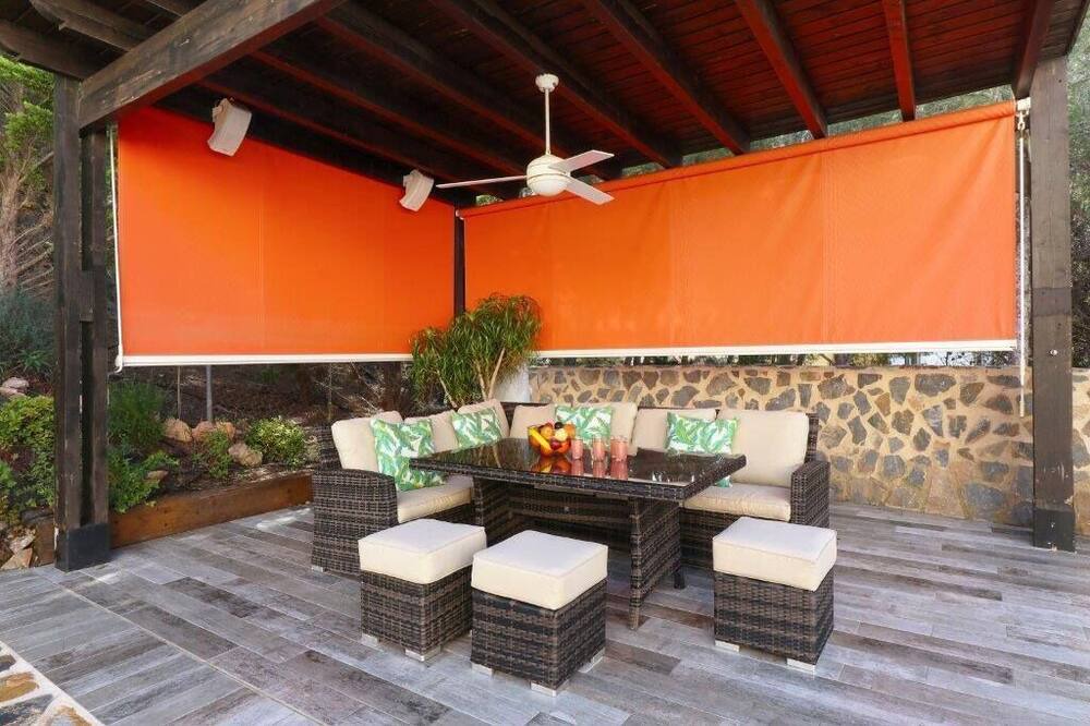 Photo of Patio Balcony in Diputacion de Rincon de San Gines