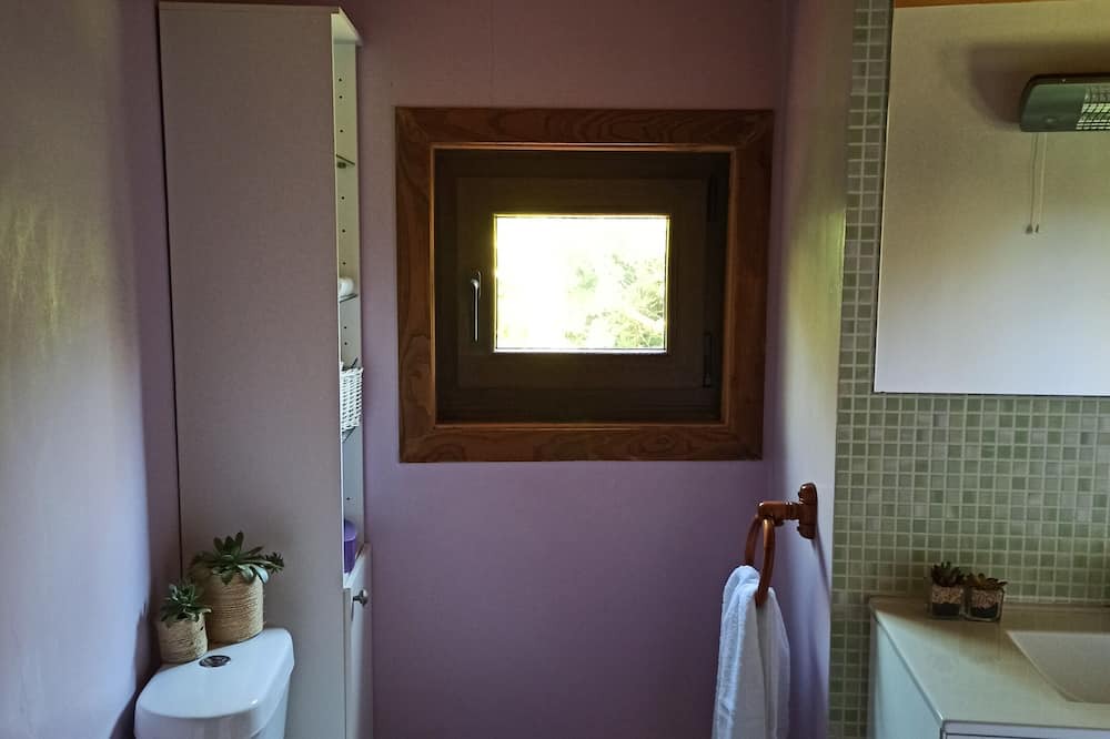 Photo of Bathroom in Arnado