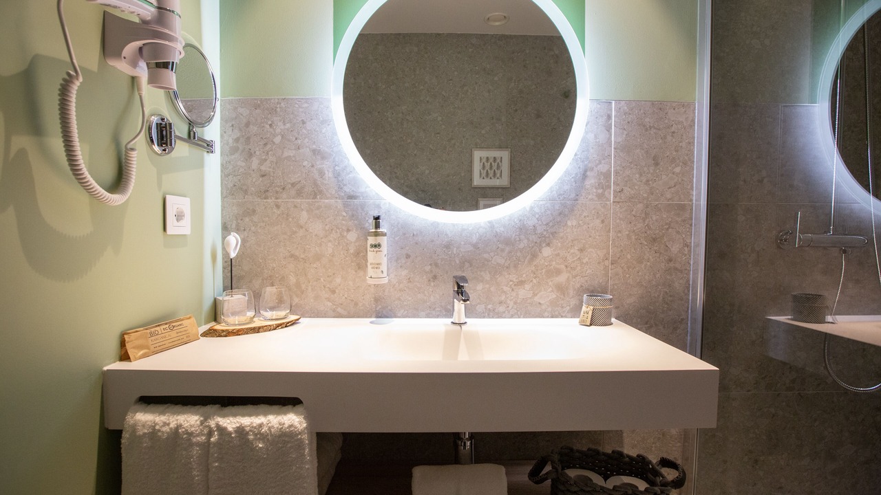 Photo of Bathroom in Narciandi