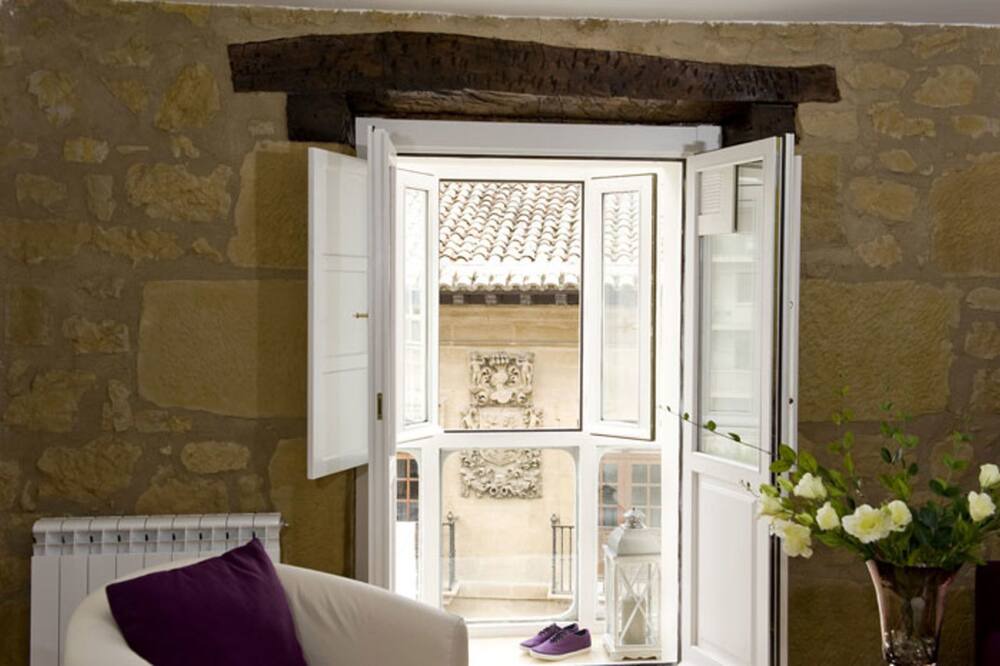 Photo of Bedroom in Haro