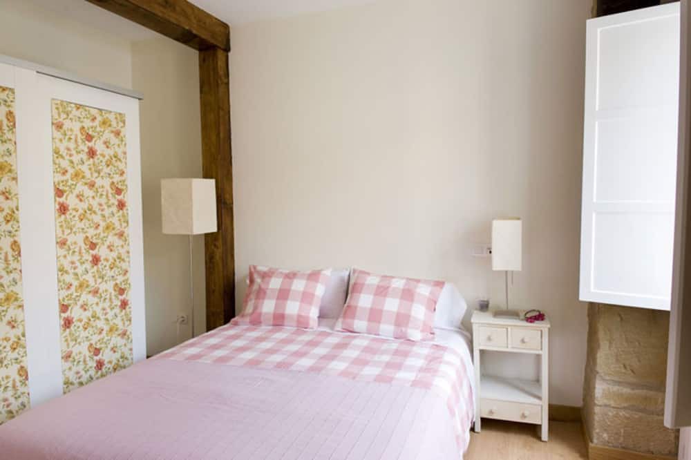 Photo of Bedroom in Haro
