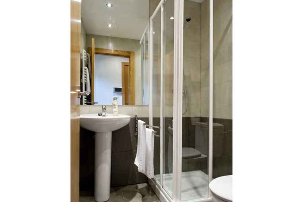 Photo of Bathroom in Haro