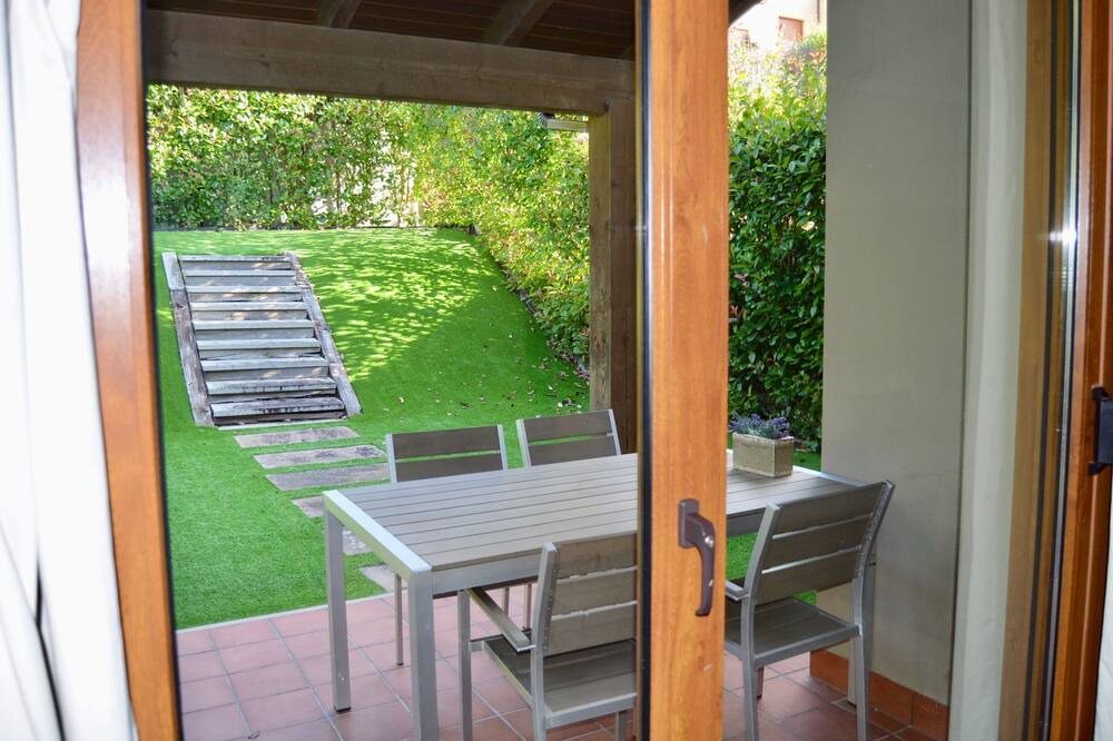 Photo of Patio Balcony in Mino