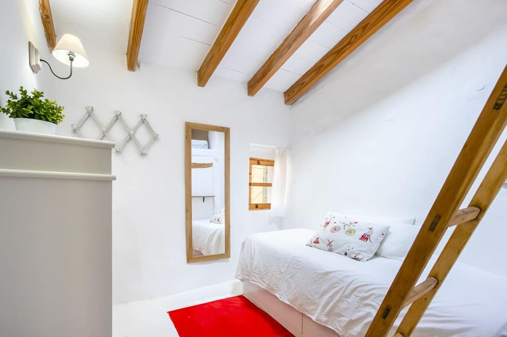 Photo of Bedroom in Estellencs