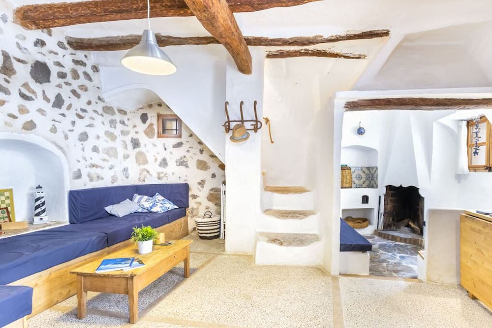 Photo of Livingroom in Estellencs