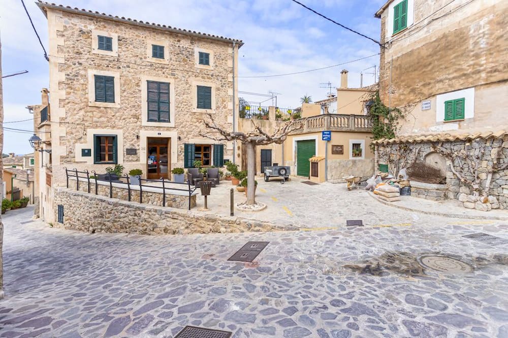 Photo of Outdoor in Estellencs