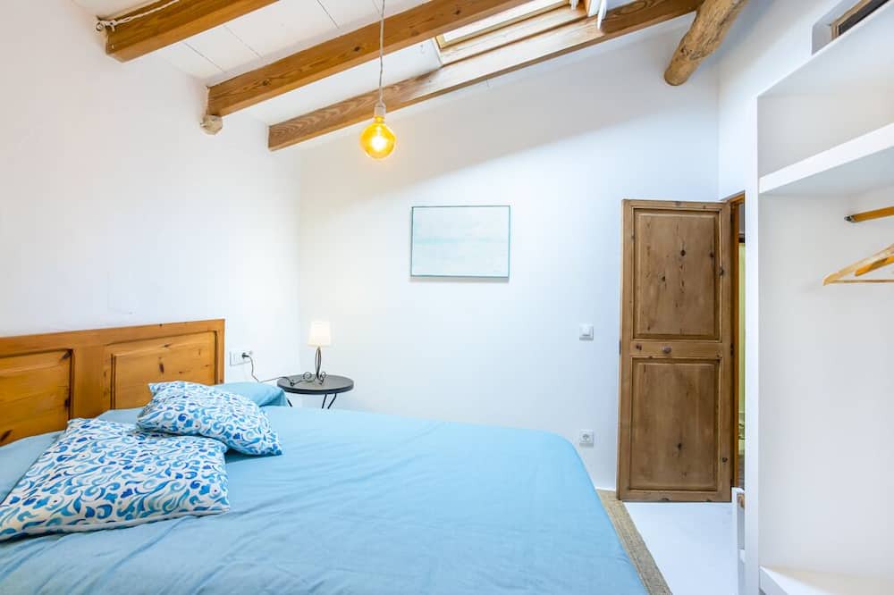Photo of Bedroom in Estellencs