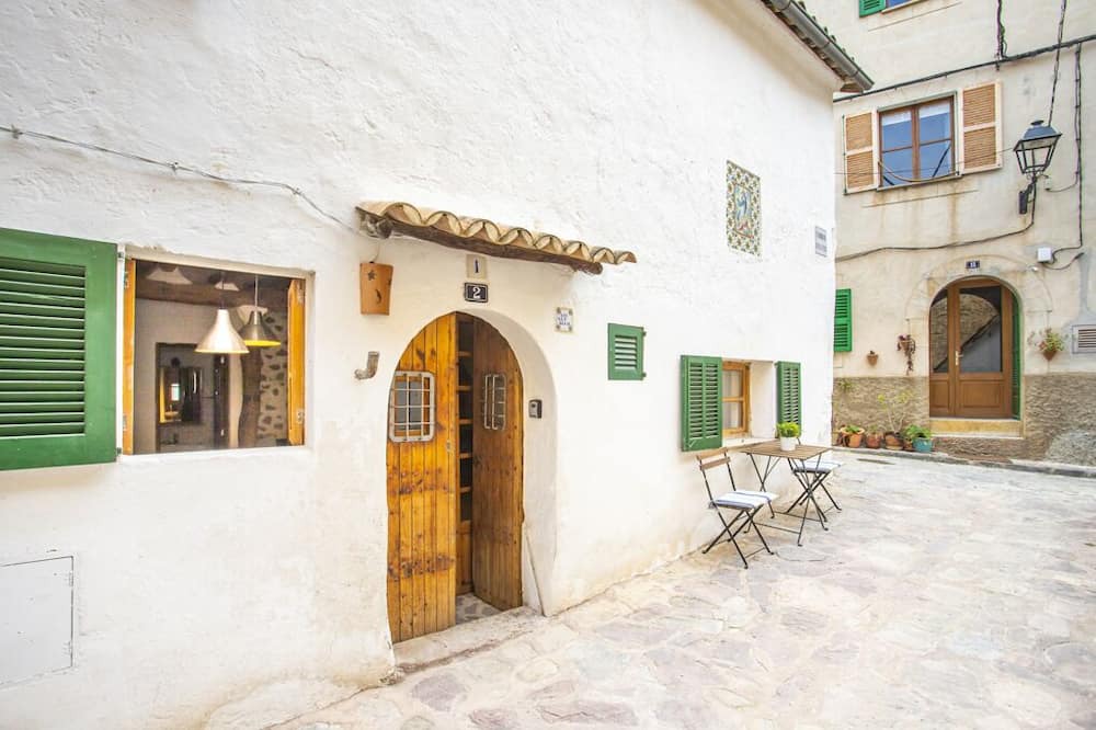 Photo of Outdoor in Estellencs