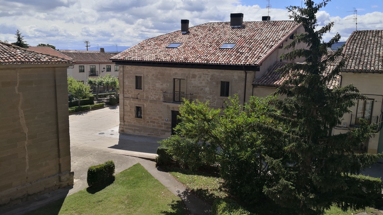 Photo of Outdoor in Granon