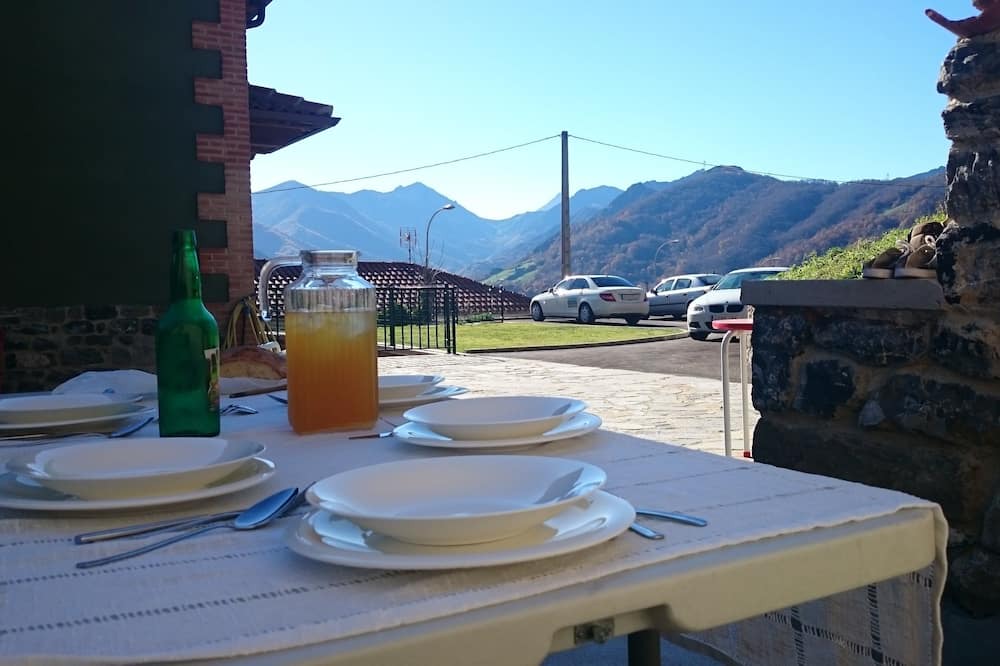 Photo of Patio Balcony in Pajares