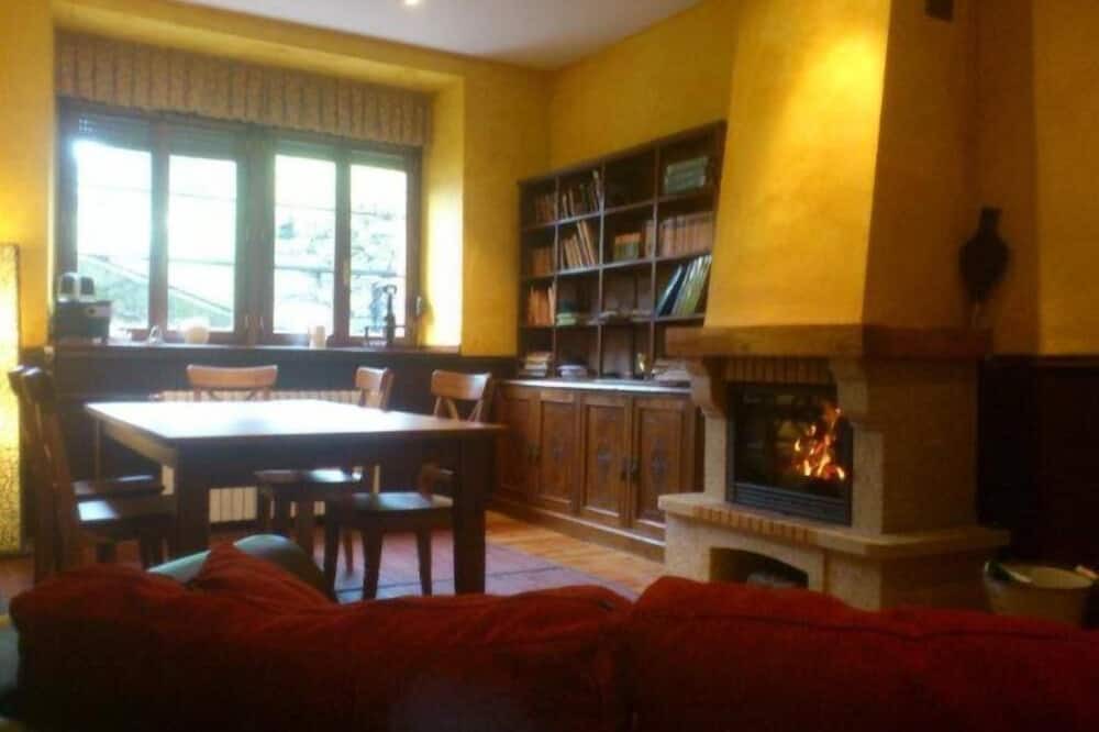 Photo of Livingroom in Pajares