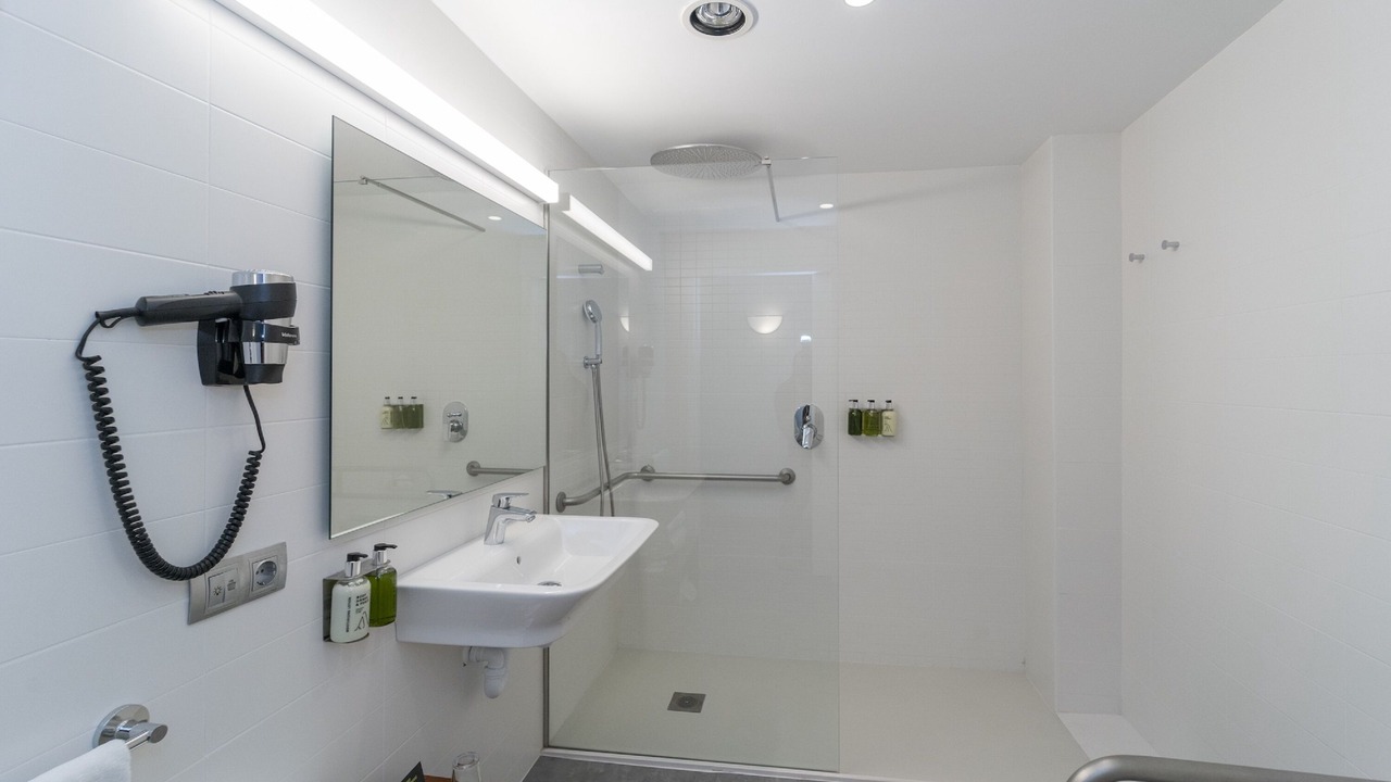 Photo of Bathroom in Mahon