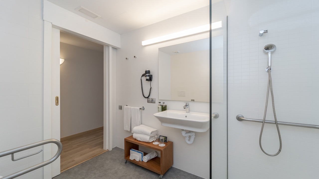 Photo of Bathroom in Mahon