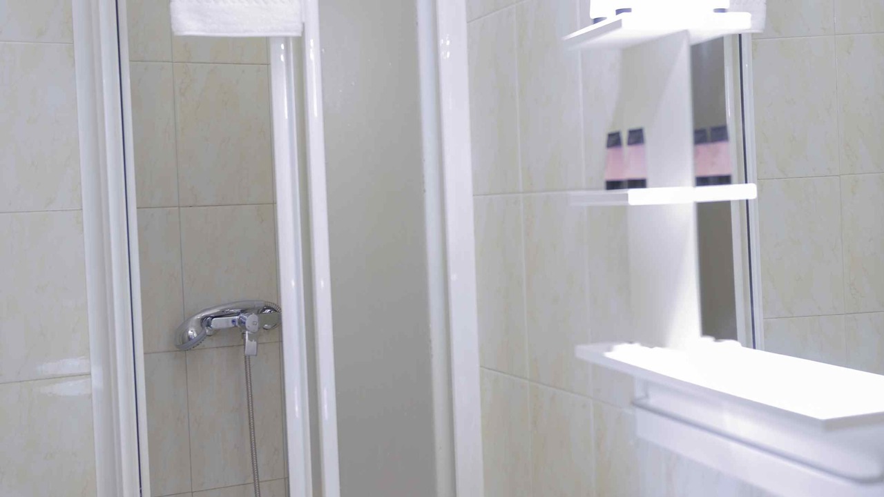 Photo of Bathroom in Verin