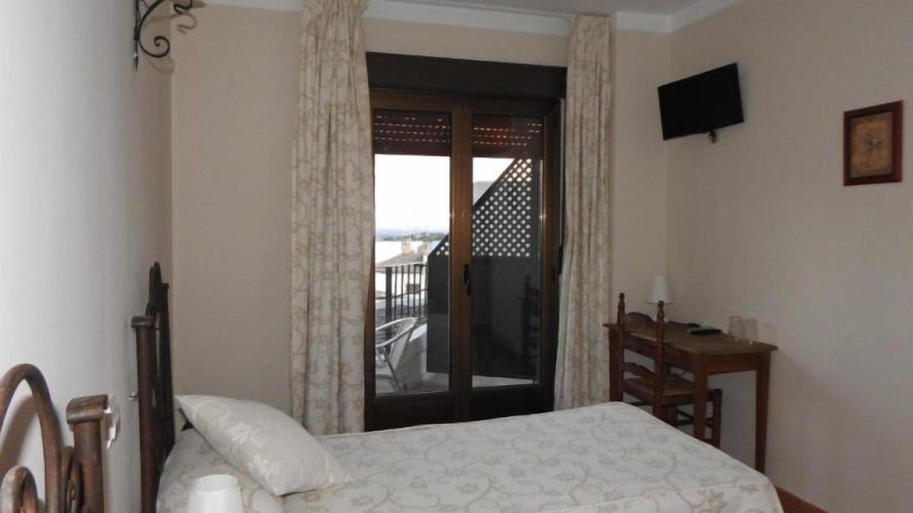 Photo of Bedroom in Castillo de Bayuela