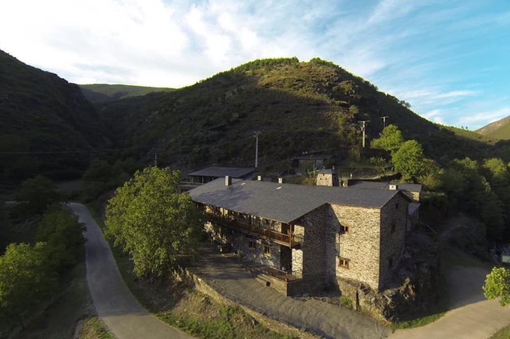 Photo of Outdoor in Rugando