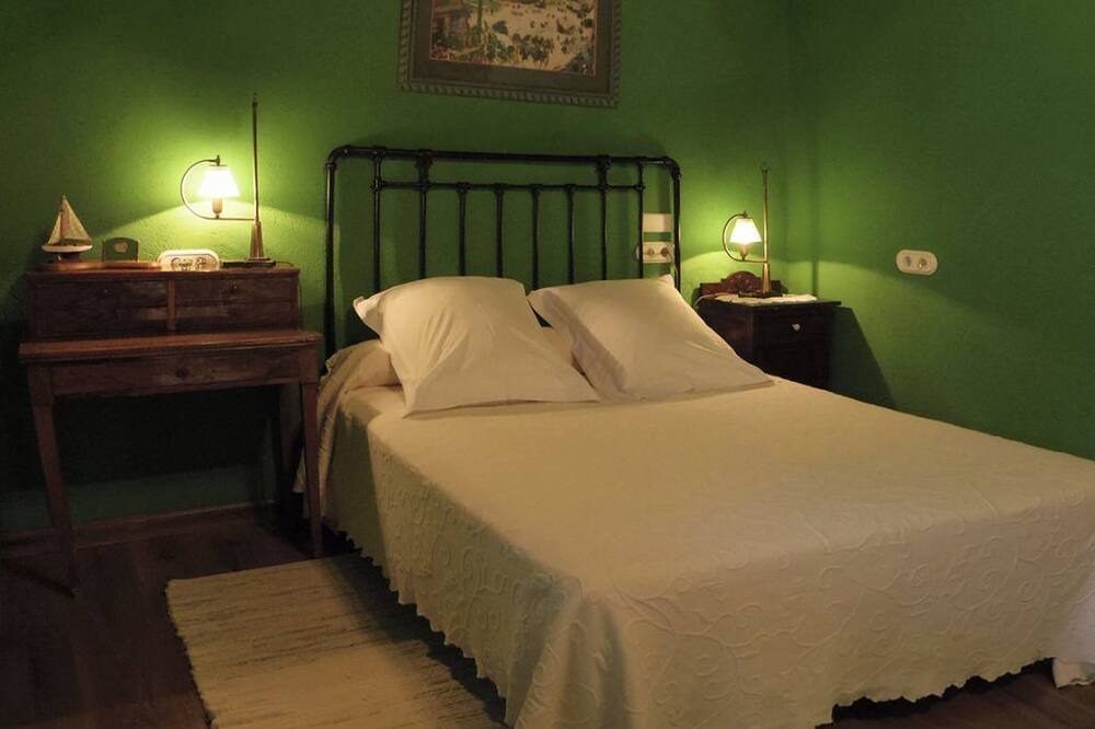 Photo of Bedroom in Rugando