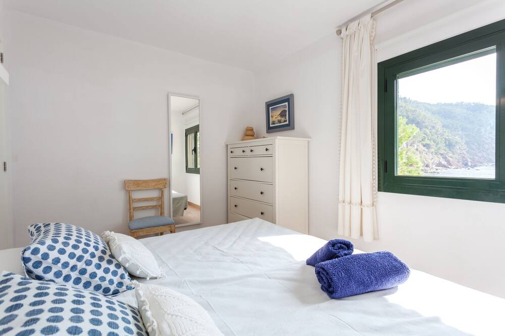 Photo of Bedroom in Banyalbufar