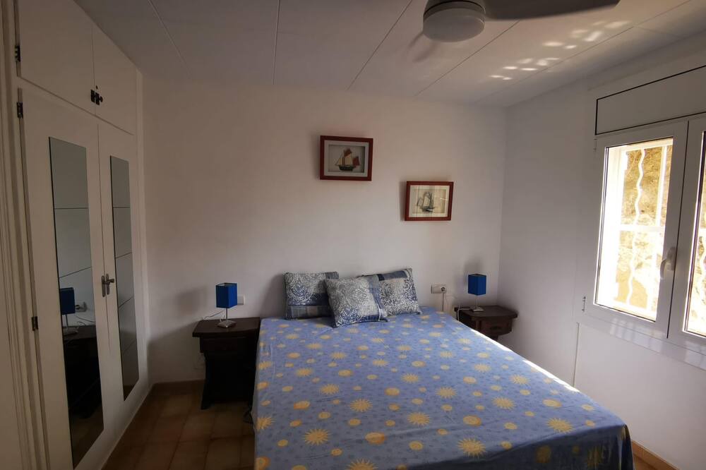 Photo of Bedroom in Almadraba-Canyelles