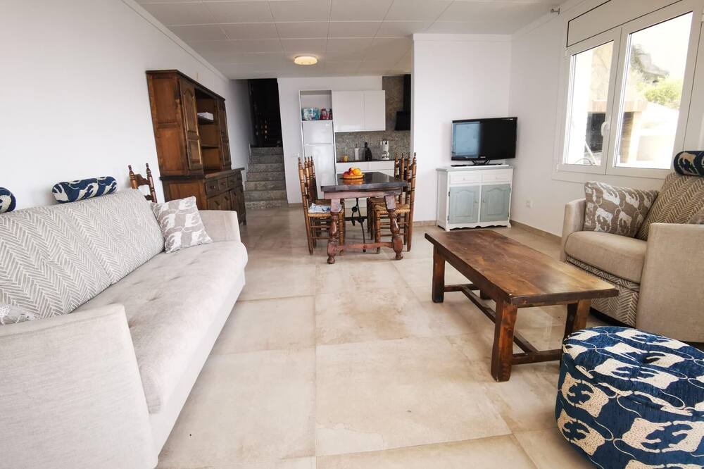 Photo of Livingroom in Almadraba-Canyelles