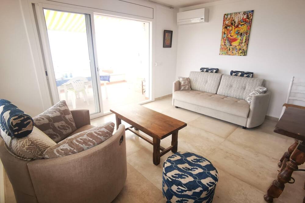 Photo of Livingroom in Almadraba-Canyelles