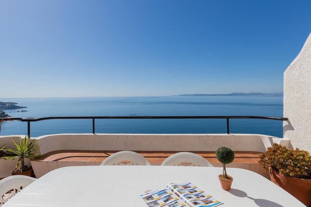 Photo of Patio Balcony in Almadraba-Canyelles