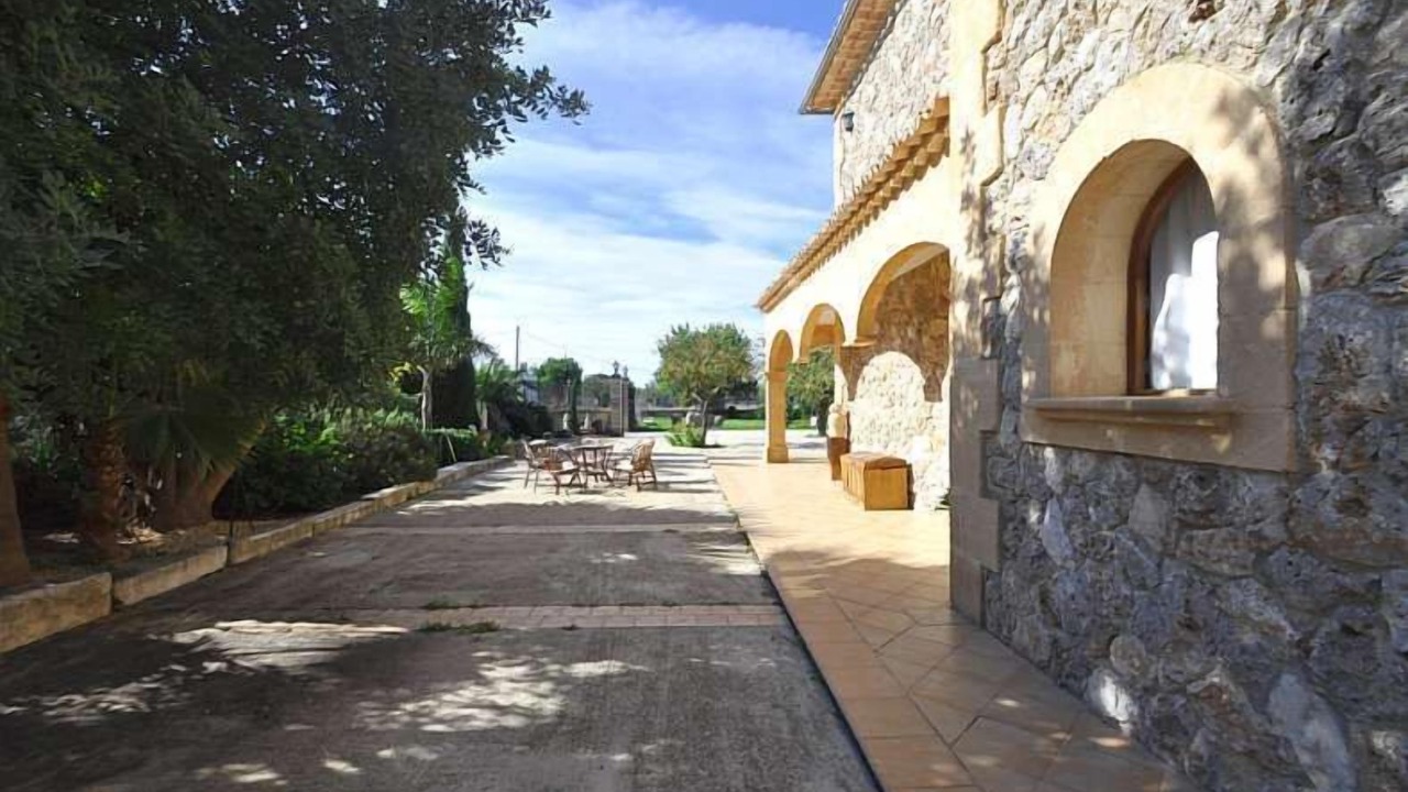 Photo of Outdoor in Consell