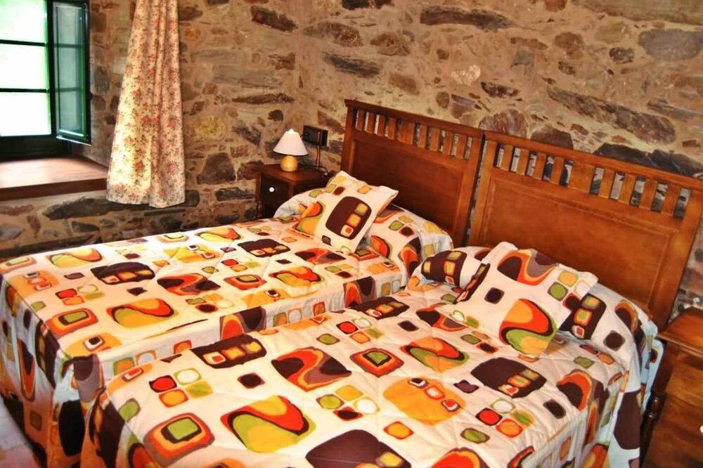 Photo of Bedroom in Lubre