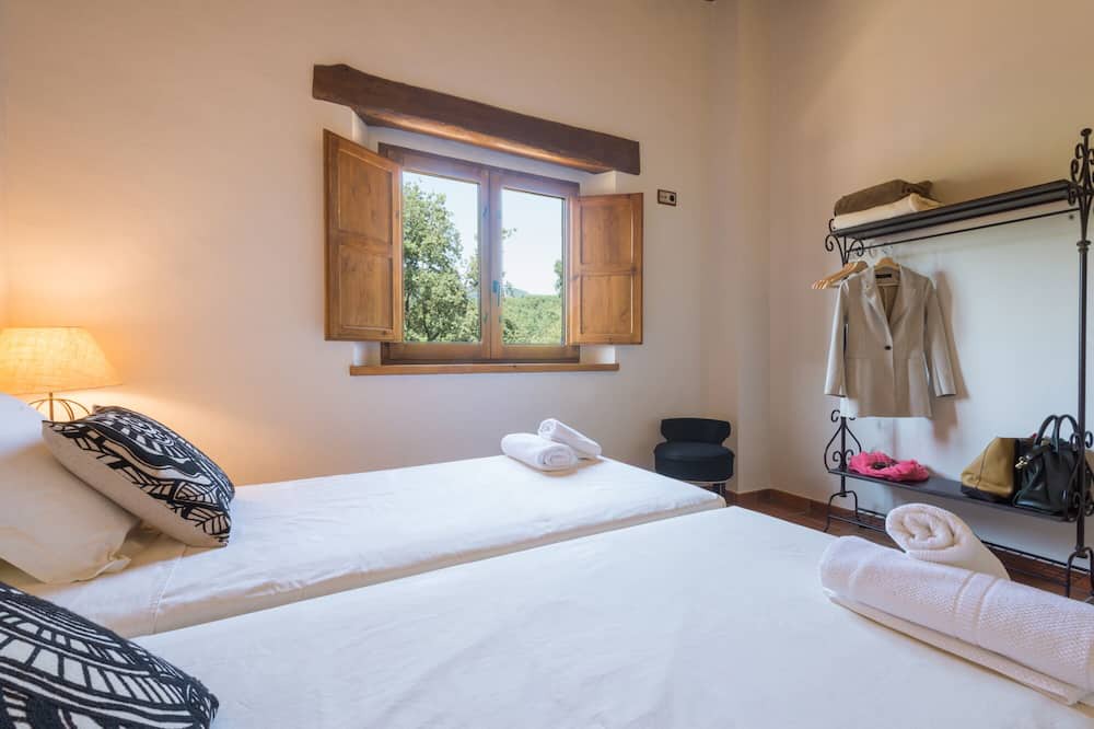Photo of Bedroom in Santa Coloma de Farners