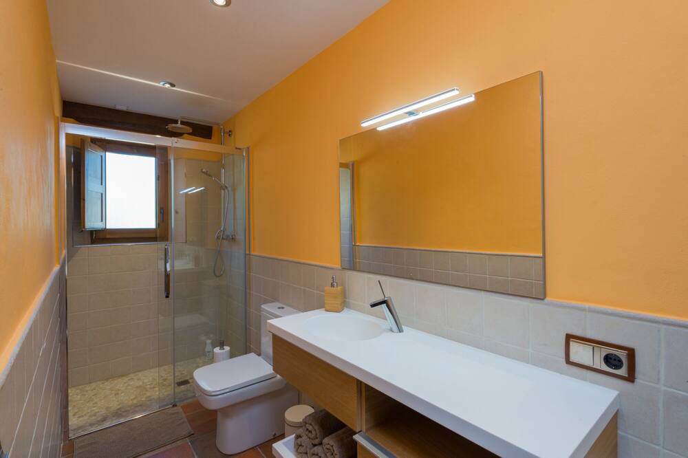 Photo of Bathroom in Santa Coloma de Farners