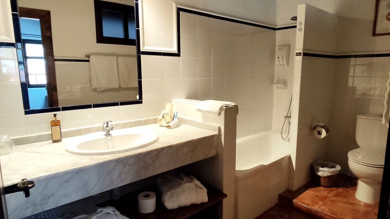 Photo of Bathroom in Alevia