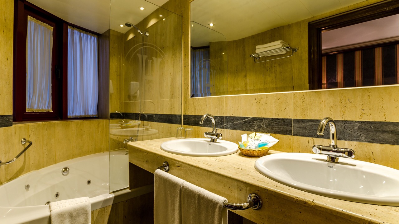 Photo of Bathroom in Jaen