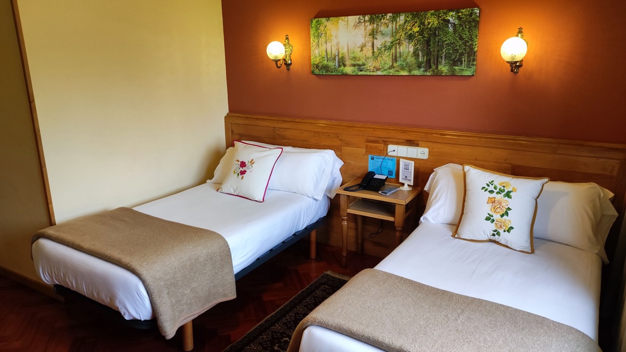 Photo of Bedroom in Oleiros