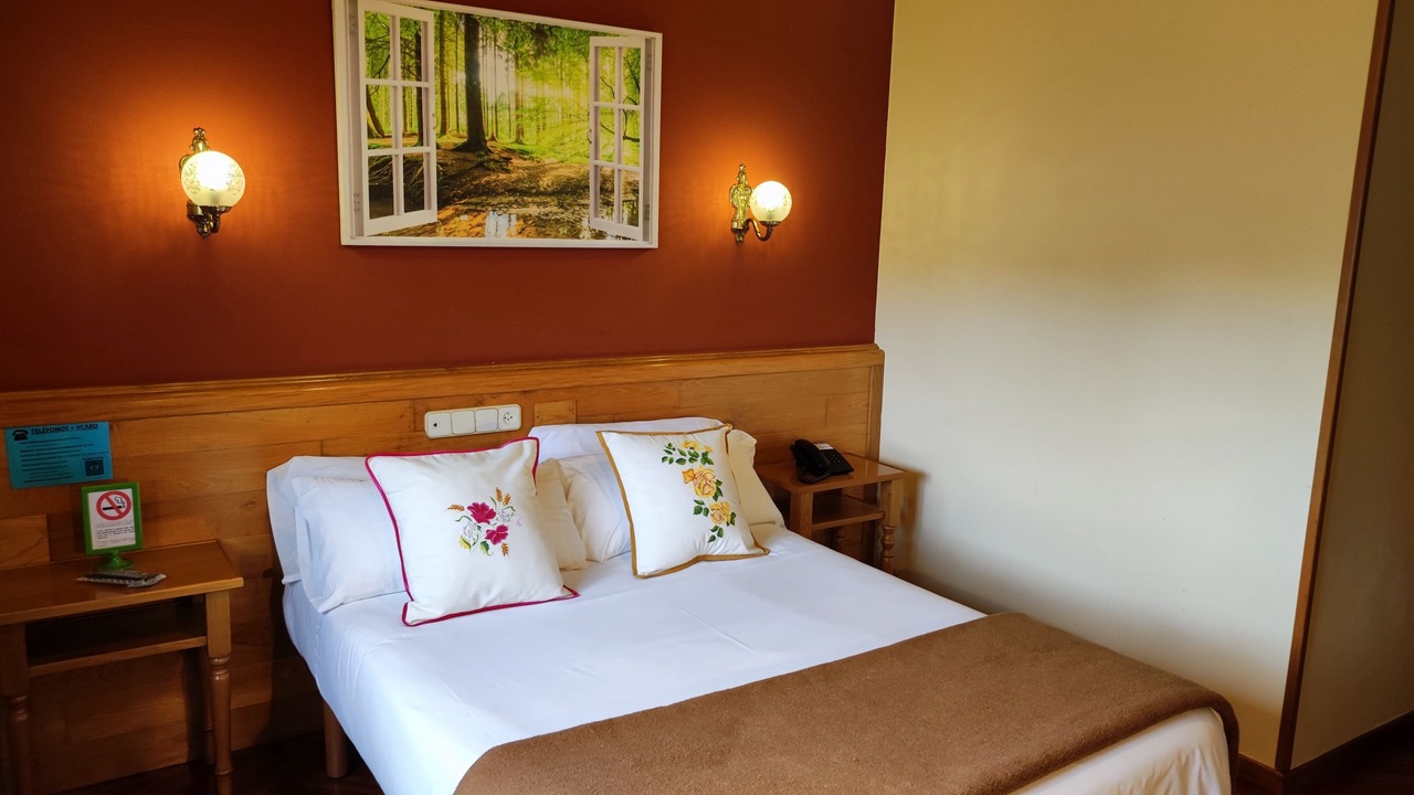 Photo of Bedroom in Oleiros