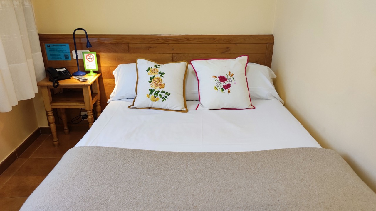 Photo of Bedroom in Oleiros