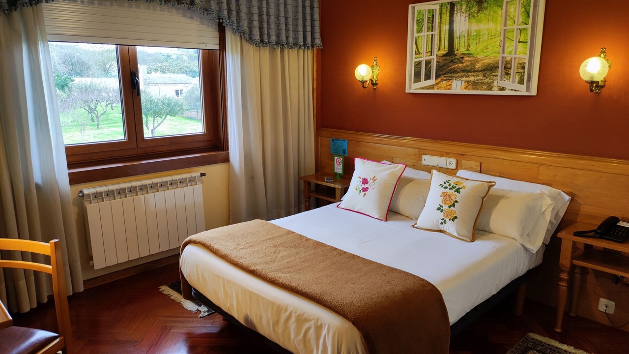 Photo of Bedroom in Oleiros