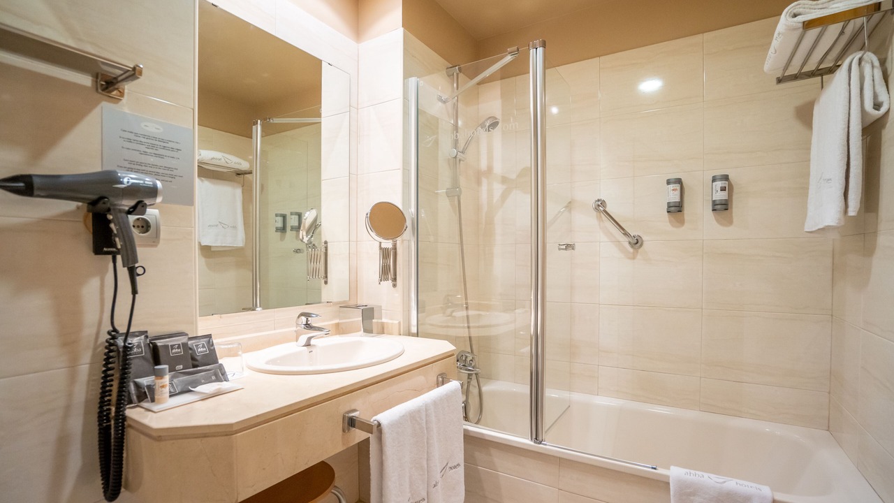Photo of Bathroom in Comillas City Center