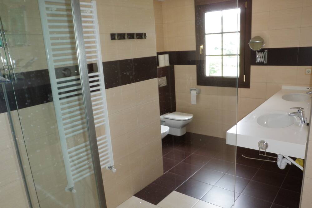 Photo of Bathroom in El Cueto
