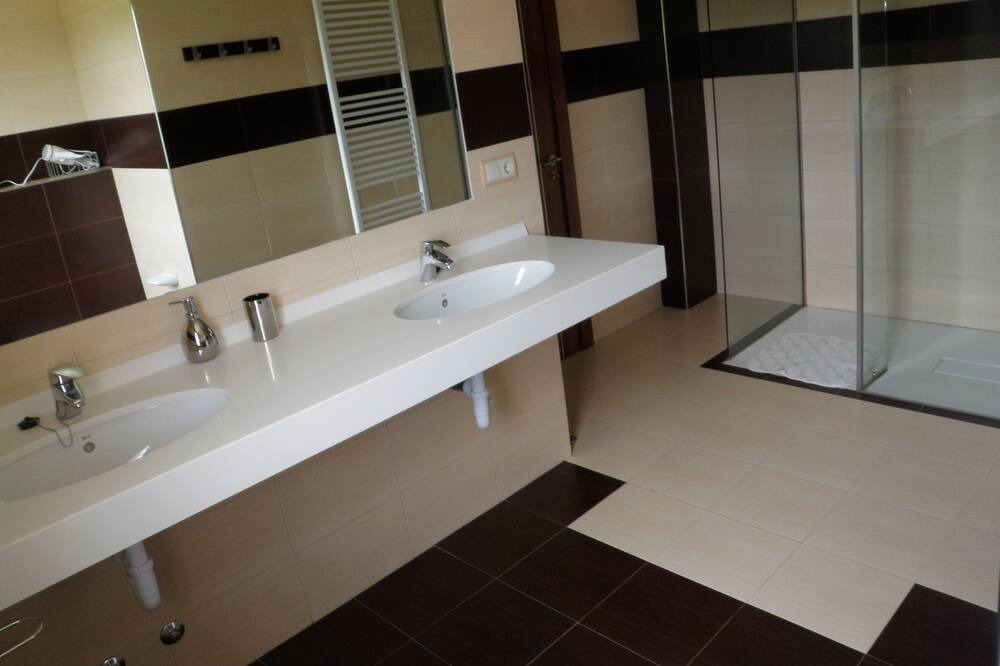 Photo of Bathroom in El Cueto