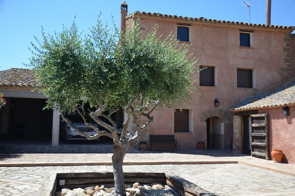 Photo of Outdoor in Santa Lecina