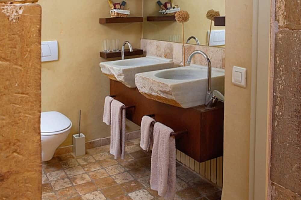 Photo of Bathroom in Madremanya