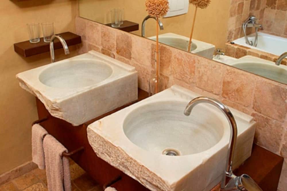 Photo of Bathroom in Madremanya