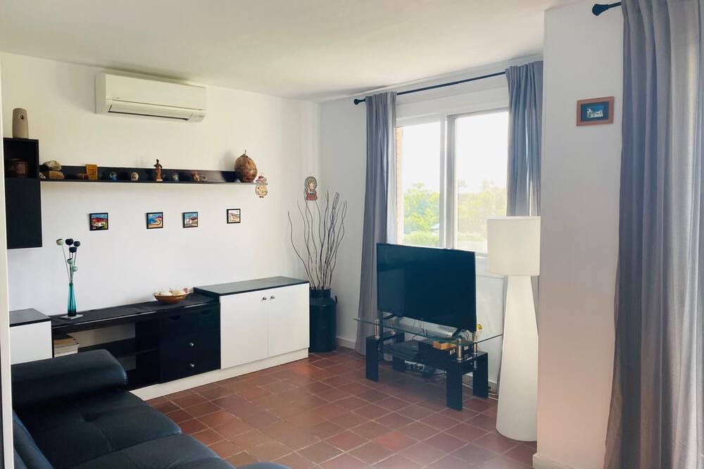 Photo of Livingroom in Roques Daurades
