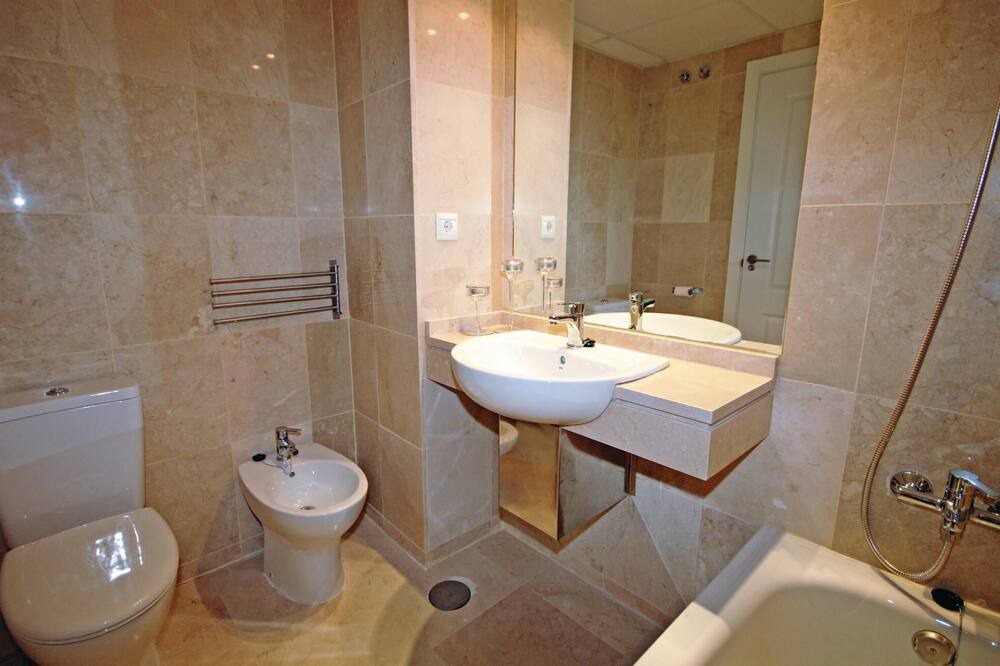 Photo of Bathroom in Torrequebrada