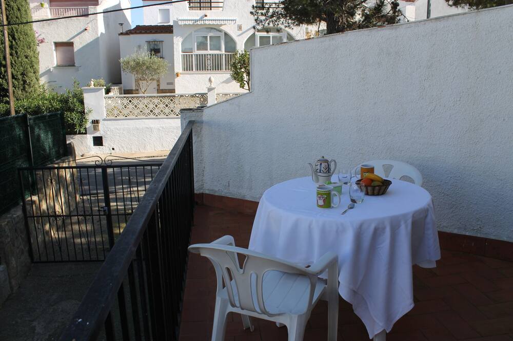 Photo of Patio Balcony in Almadraba-Canyelles